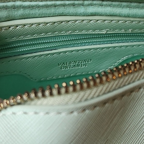 Valentino Orlandi Mint green double zip camera bag $159 MSRP NWT 🎉Host Pick🎉 - Picture 10 of 12